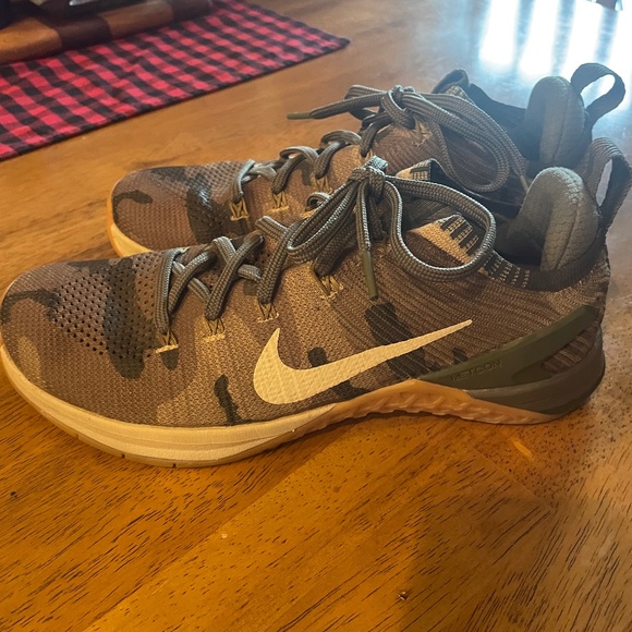 nike men's metcon dsx flyknit 2 camo training shoes